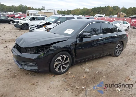 2017 Honda Accord Ex-L V6 z USA, uszkodzony, nr VIN 1HGCR3F8XHA026937